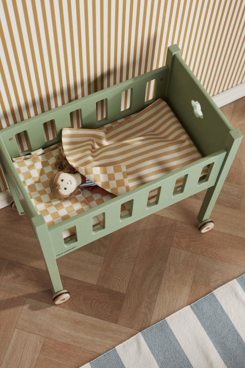 pol_pl_Kids-Concept-Lozko-dla-lalek-green-CARL-LARSSON-32304_4.jpg