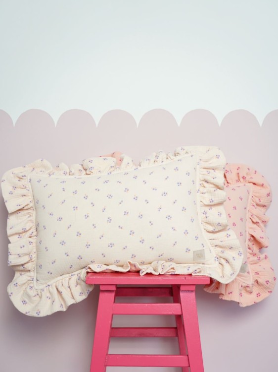 poduszka_dekoracyjna_z_falbanka_do_pokoju_dziewczynki_nastolatki_muslin_w_kwiatuszki_dekoracje_moimili_9.jpg