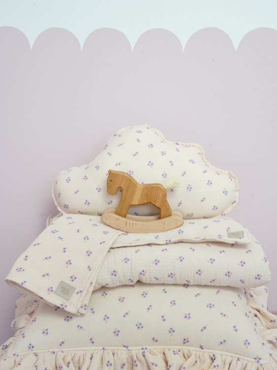 poduszka_dla_niemowlaka_muslinowa_chmurka_wyprawka_dla_noworodka_moimili_13.jpg