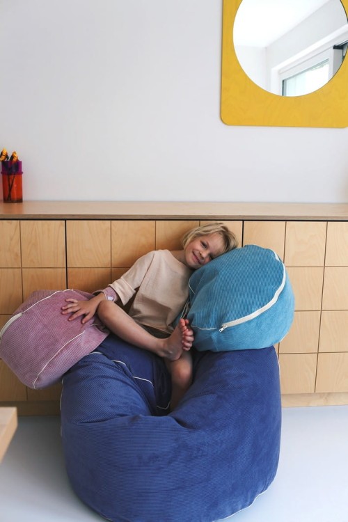 Duża pufa do salonu i pokoju dziecka Cozy Blue L