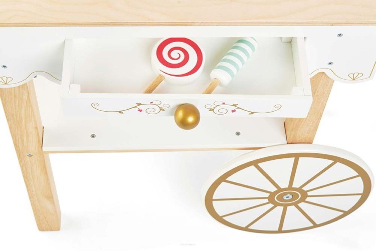-tea-trolley-treats-cake-pink-gold