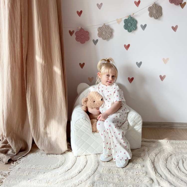 Fotel dla dziecka Velvet Beżowy – elegancki fotelik od 9 miesięcy