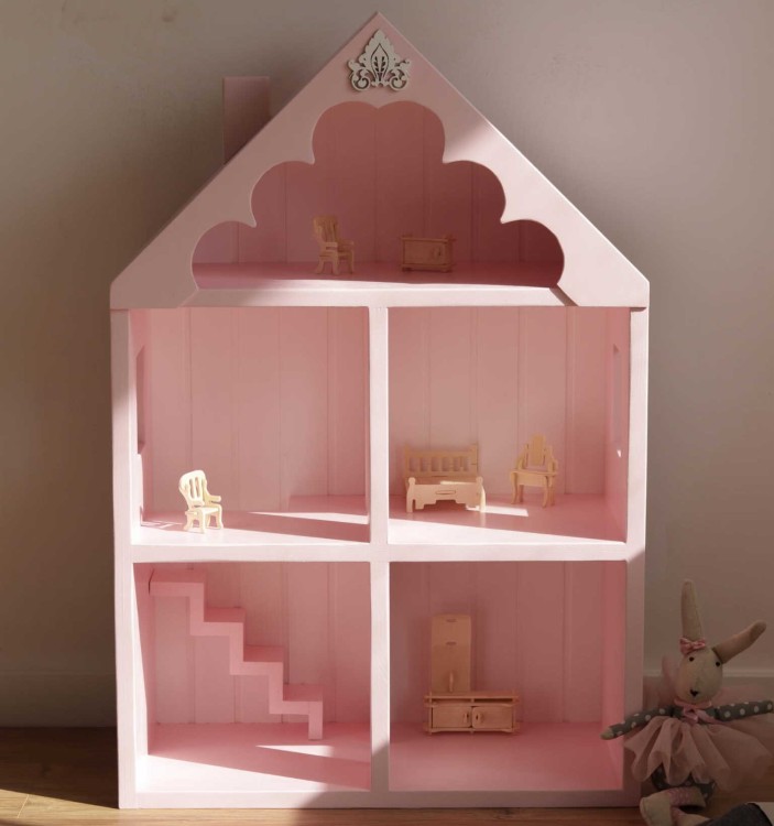 Drewniany domek dla lalek Baby Pink w pastelowym różowym kolorze