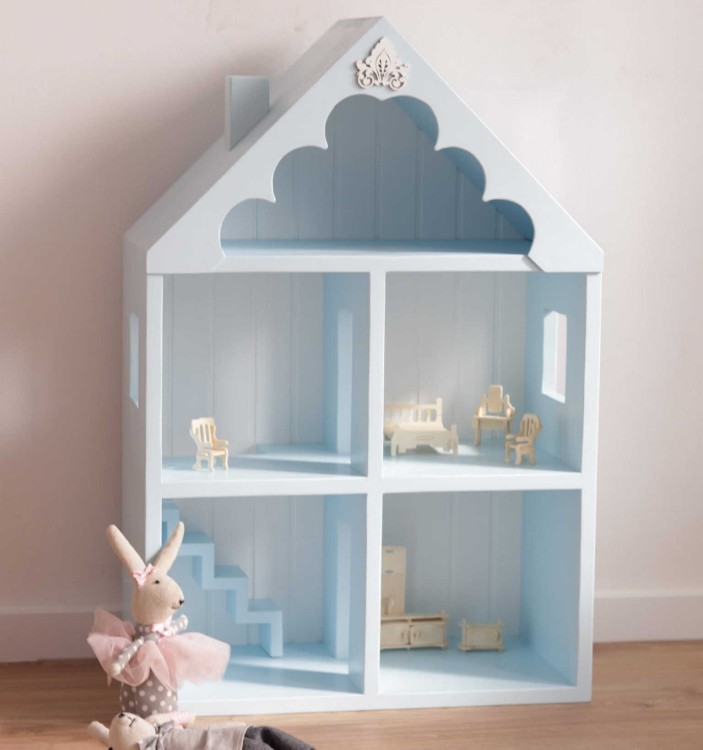 Drewniany domek dla lalek Baby Blue w pastelowym niebieskim kolorze
