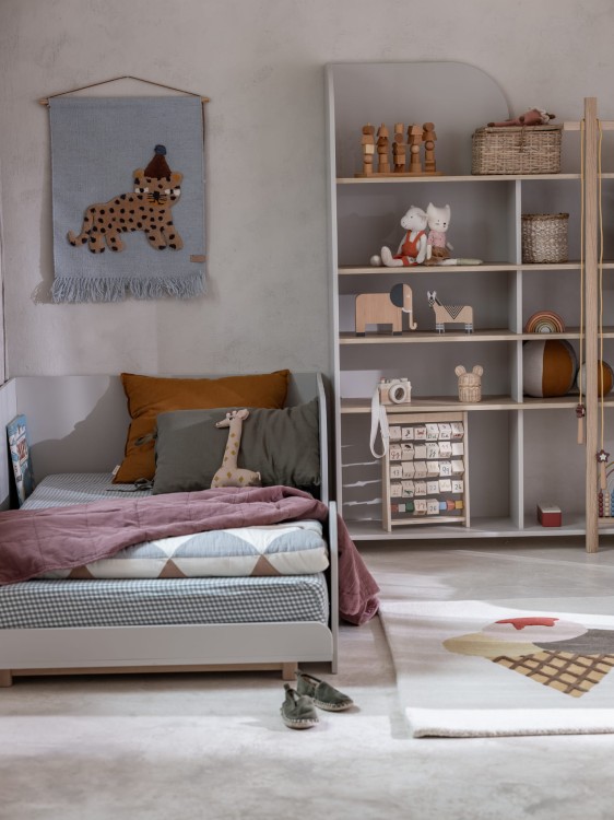 Drewniany regał biblioteczka dla dziecka Bloom