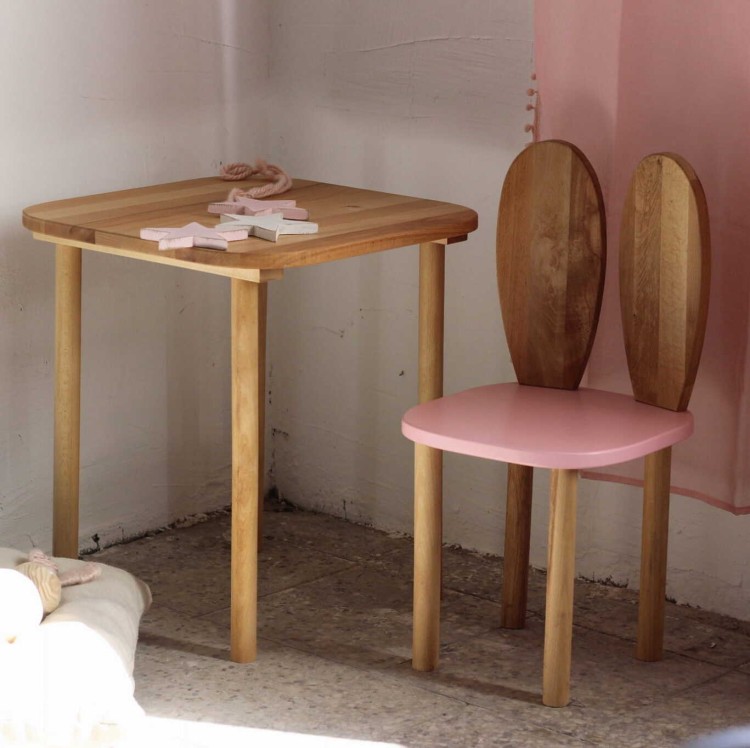 Drewniany zestaw stolik i krzesełko Królik Wood z bukowego drewna
