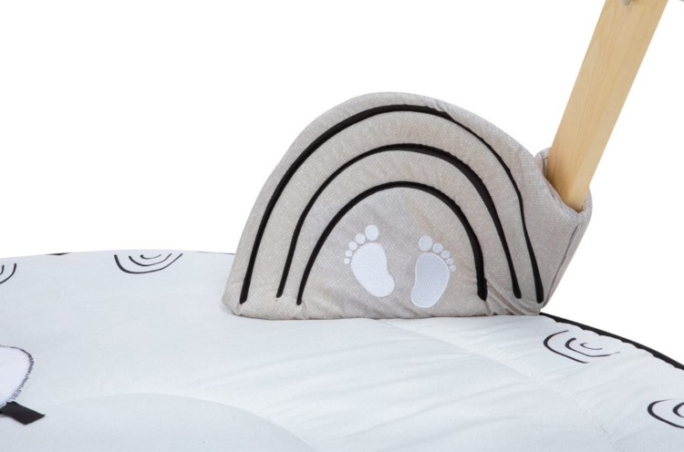Tiny Love mata edukacyjna Décor czarno-biała z drewnianym stojakiem, miękka mata sensoryczna z zawieszkami, lusterkiem i muzycznym lwem