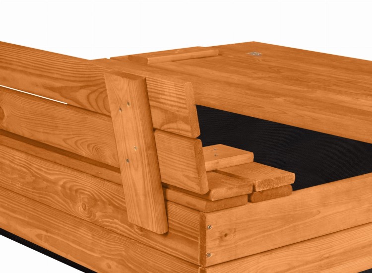 bezpieczna piaskownica drewniana z zaokrąglonymi krawędziami