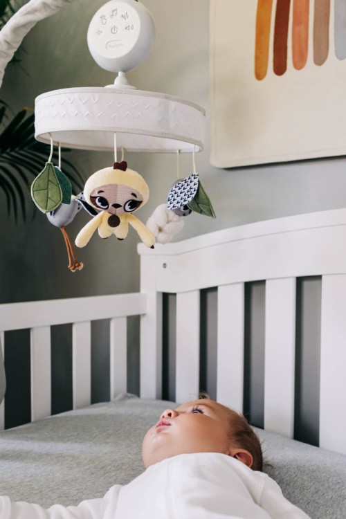 Tiny Love karuzela Boho Chic do łóżeczka – beżowa karuzela w stylu boho z pluszowymi zawieszkami, światłem LED i muzyką