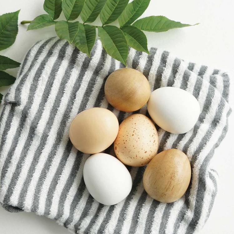 Zestaw drewnianych jajek Le Toy Van w skrzynce z przegródkami