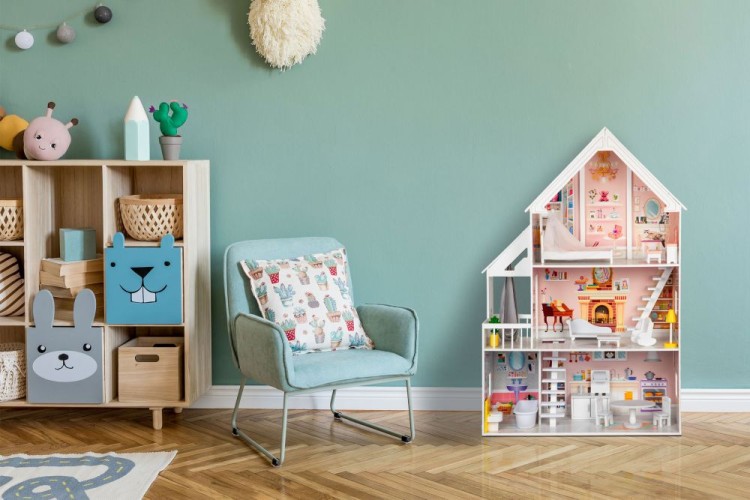 Drewniany domek dla lalek Rezydencja Pudrowa 126 cm z 3 piętrami i 15 mebelkami