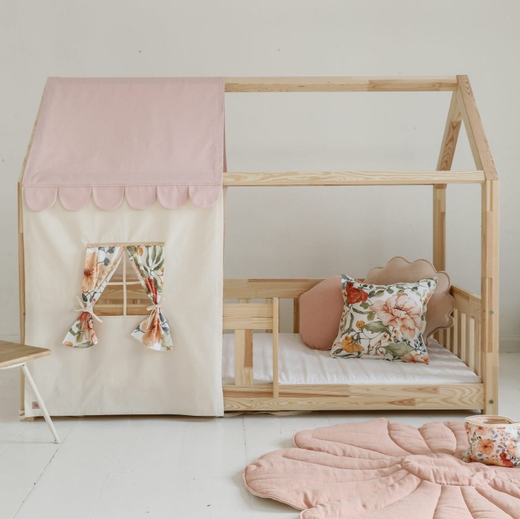 bawełniany-baldachim-z-okienkiem-na-lozko-domek.jpg