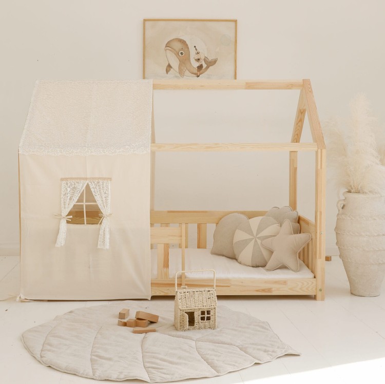 bawełniany-baldachim-z-okienkiem-na-lozko-domek.jpg