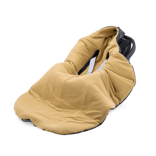 Niemowlęcy otulacz samochodowy 0-18 kg