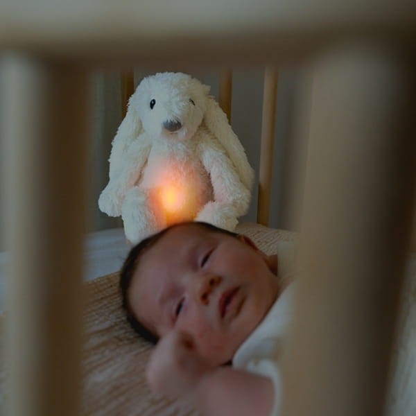 szumiaca-lampka-nocna-krolik-sage.jpg