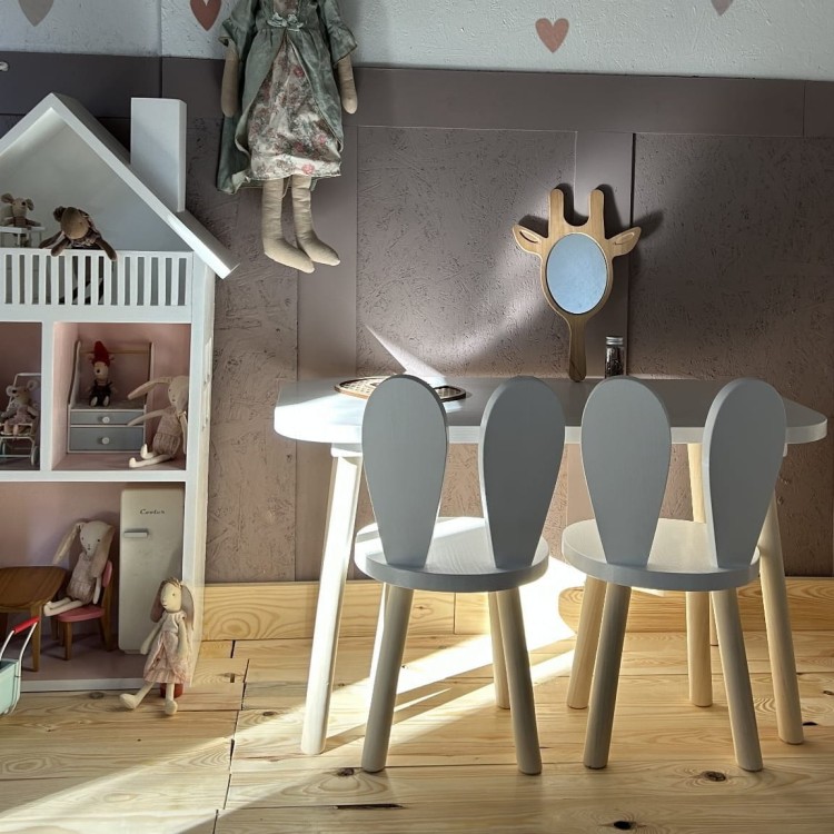 Drewniany stolik dla dzieci Maxi z naturalnego drewna bukowego – duży stolik do zabawy i nauki