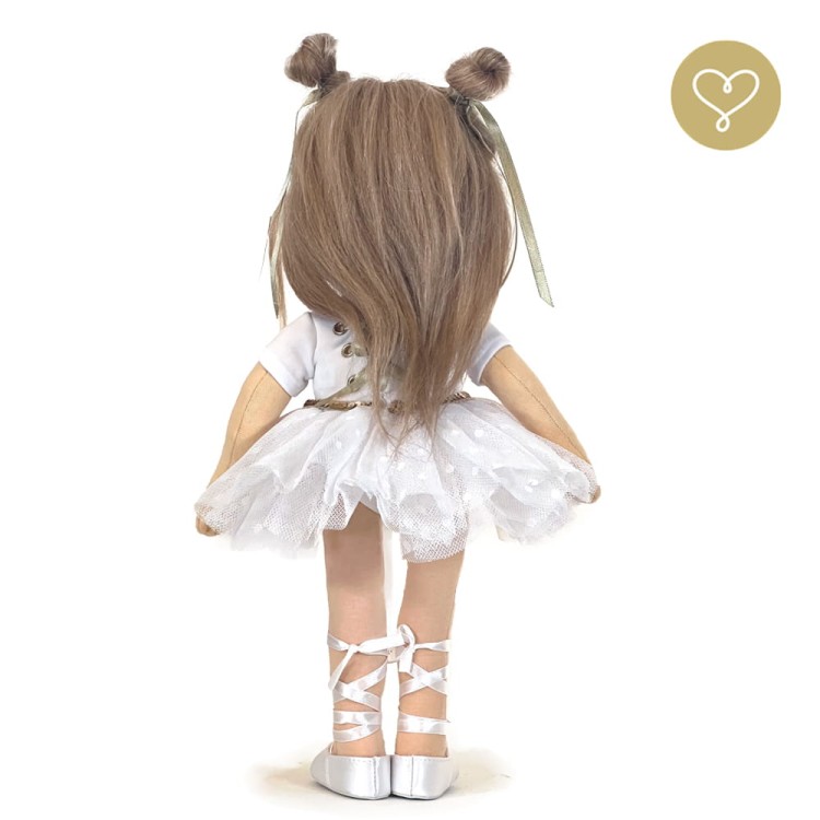 Detal twarzy lalki Balbiny – ręcznie wykonana lalka z alpak