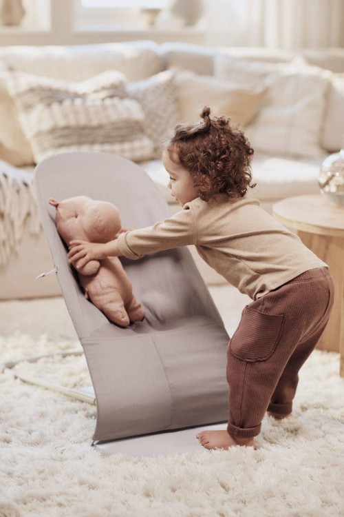pol_pl_BabyBjorn-lezaczek-BLISS-Woven-Sand-Grey-rama-Light-Grey-Petal-Quilt-32968_10.jpg