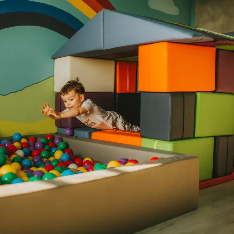 domek-021_898bb5b8-7a6c-4042-ba8.webp