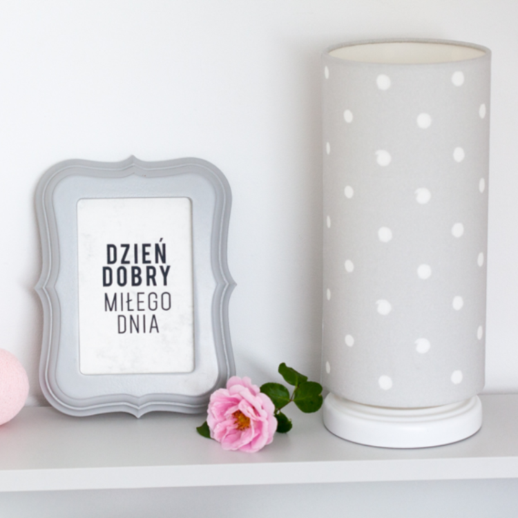 lampka-nocna-szara-w-biale-kropki-dla-dzieci.webp
