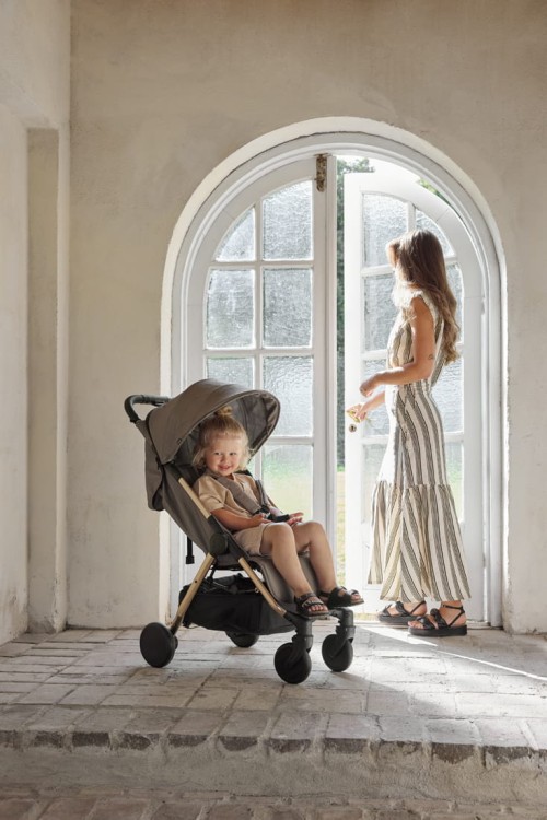pol_pl_Elodie-Details-wozek-spacerowy-MONDO-2025-Tender-Taupe-palak-do-wozka-ZESTAW-35573_9.jpg
