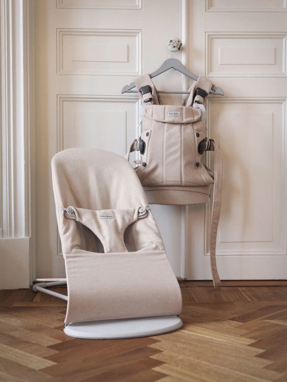 pol_pl_BABYBJORN-lezaczek-BLISS-WOVEN-Jasny-Bez-melanz-35491_1.jpg