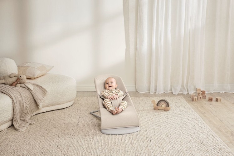 pol_pl_BABYBJORN-lezaczek-BLISS-WOVEN-Jasny-Bez-melanz-35491_2.jpg