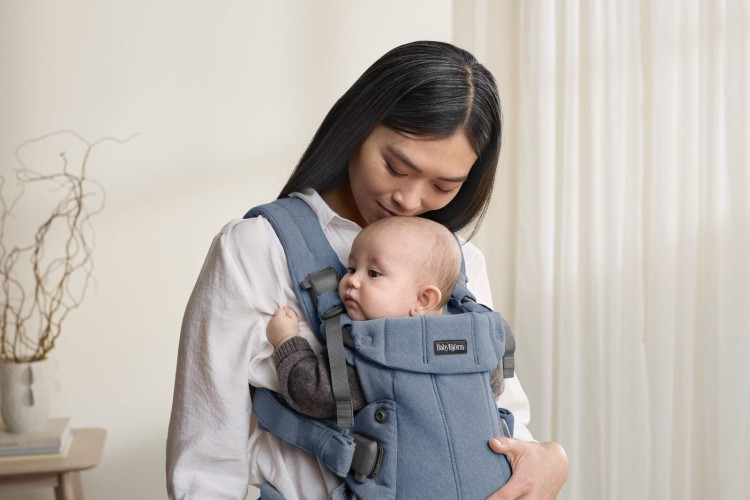pol_pl_BABYBJORN-nosidelko-Harmony-Woven-Niebieski-melanz-35492_3.jpg