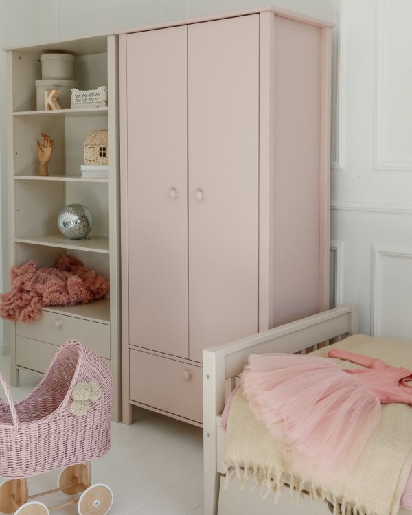 Drewniana dwudrzwiowa szafa dla dzieci 2D1S Collet - kolory: różowa