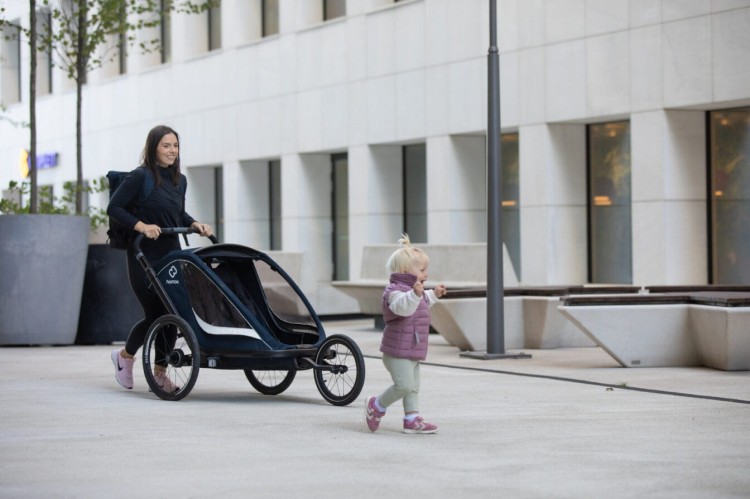 Hamax - Przyczepka rowerowa dla dziecka 2w1 BREEZE ONE 1 osobowa - NAVY/CREAM