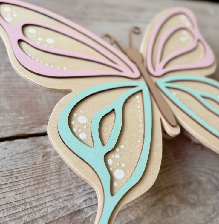 drewniana lampka dla dzieci w stylu boho Motylek