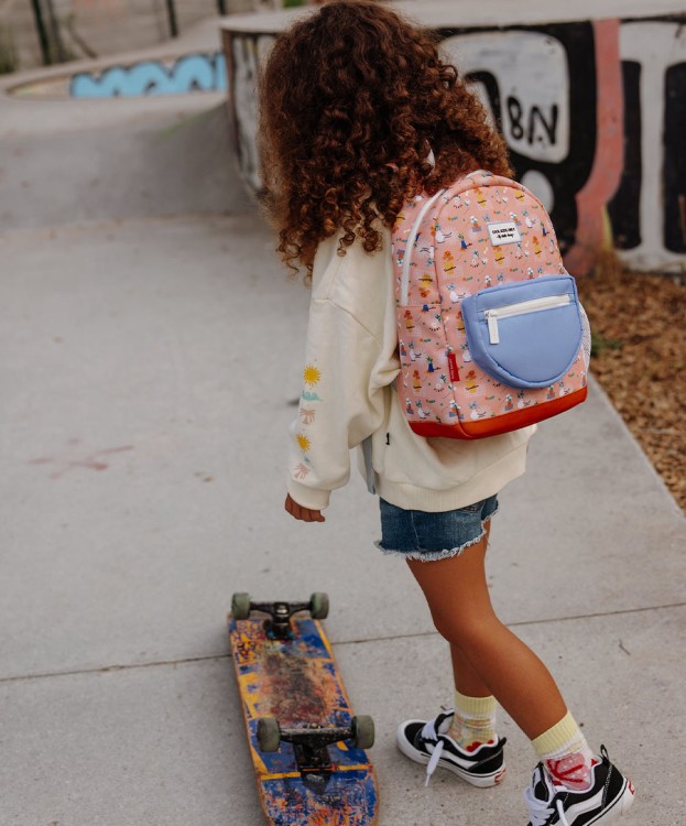 przedszkolak z plecakiem hello hossy flore