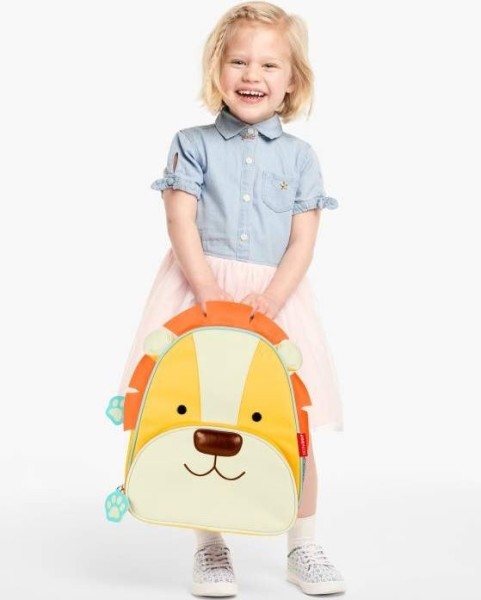 Skip Hop Plecak dla Dziecka Lew ZOO Little Kid – dziecięcy plecak z motywem lwa, boczna kieszeń na bidon, regulowane szelki, przedszkolny plecak Skip Hop.
