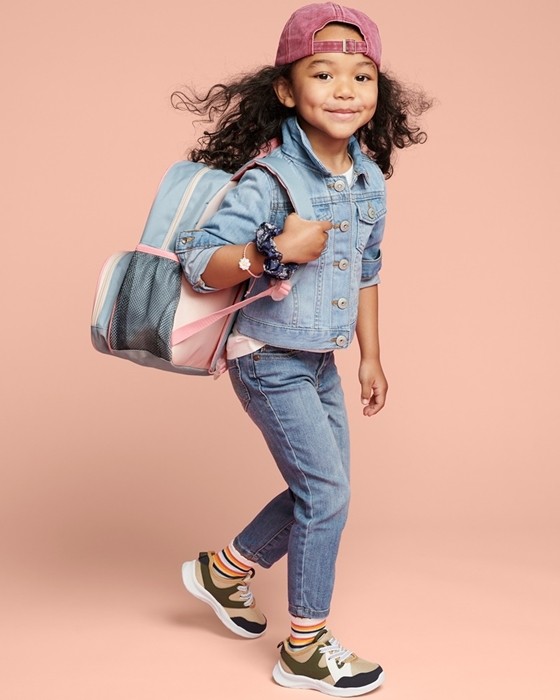 Skip Hop Plecak dla Dziecka Tęcza Spark Style Little Kid – pastelowy plecak z tęczą, boczna kieszeń na bidon, miękkie regulowane szelki, plecak dla przedszkolaka.