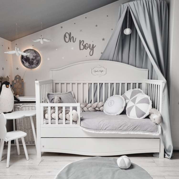 Welurowa narzuta na łóżko dziecięce, z frędzlami - dwustronna