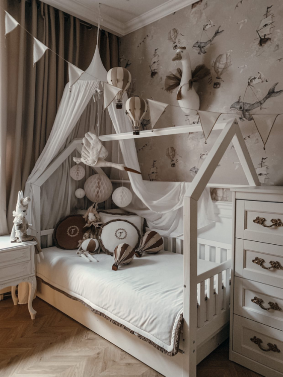 Welurowa narzuta na łóżko dziecięce, z frędzlami - dwustronna