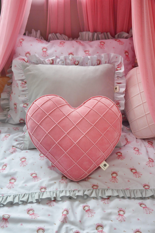 Poduszka welurowa dla dzieci pikowane serce