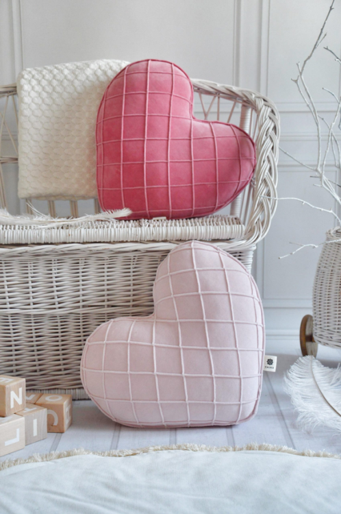 Poduszka welurowa dla dzieci pikowane serce