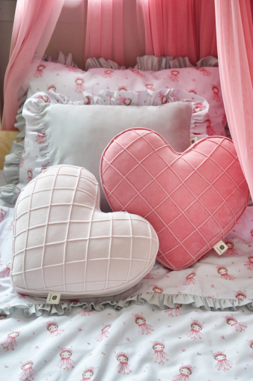 Poduszka welurowa dla dzieci pikowane serce