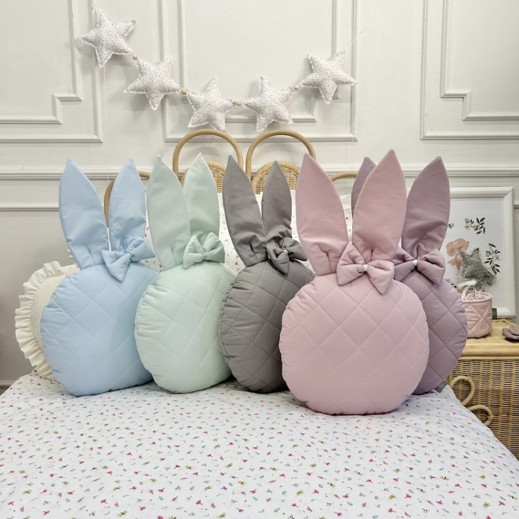 Poduszka dekoracyjna Króliczek L z uszami – bawełniana