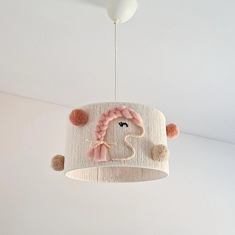 Lampa sufitowa Konik z makramy i filcu – Marmys Felt Studio