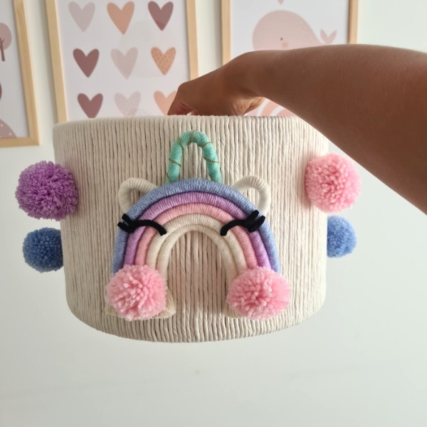 Ręcznie robiona lampa dziecięca z motywem jednorożców