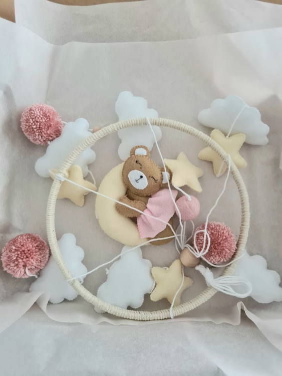 Karuzela Miś na Księżycu z chmurkami i gwiazdkami