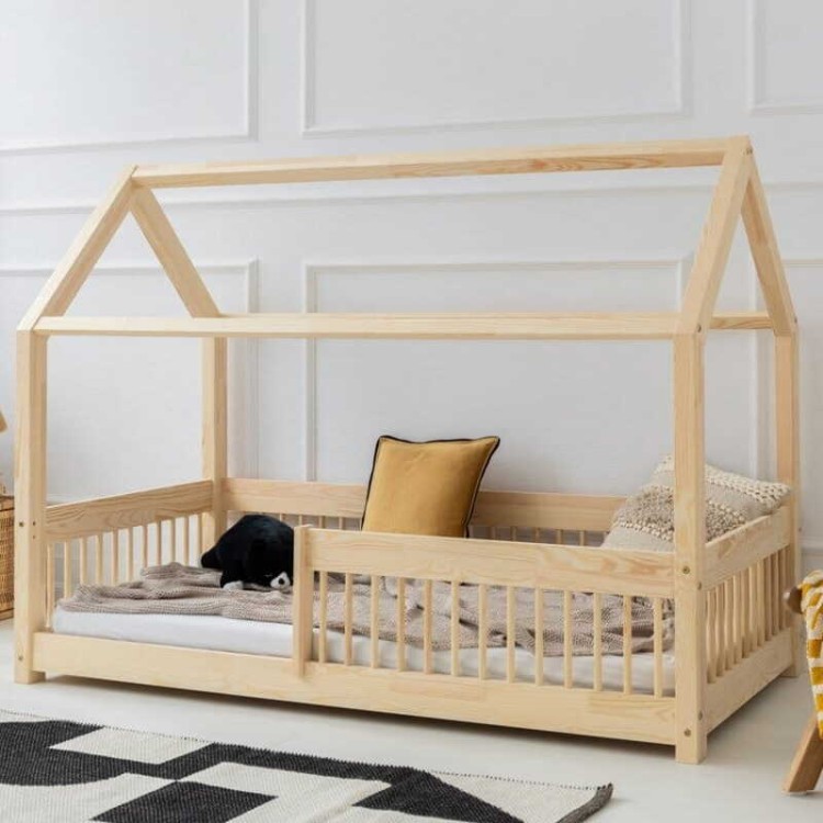 Łóżko domek dla dzieci Adeko z barierkami