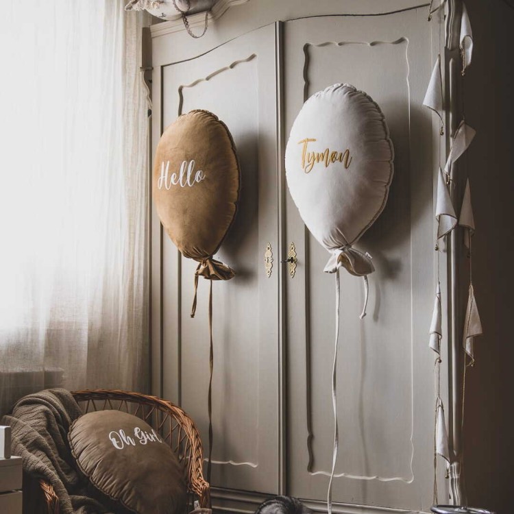 Balon dekoracyjny Deluxe Vanilla Cream z velvetu do pokoju dziecka