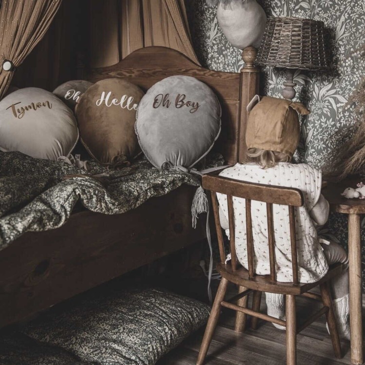 Balon dekoracyjny Deluxe Silver Grey z velvetu w kolorze srebrnoszarym