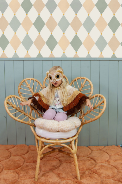 Screenshot 2025-11-05 at 13-38-50 tapeta-w-kolorowe-romby-dla-dzieci-dekorillo-scaled.avif (obraz AVIF 1707×2560 pikseli) — Skala (27%).png