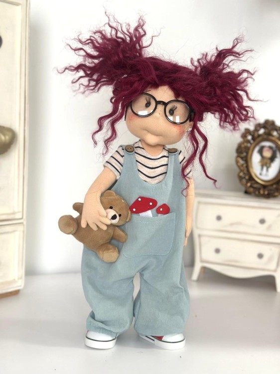 Ręcznie szyta lalka Tess 38 cm – Lullu Dolls, wersja kolekcjonerska