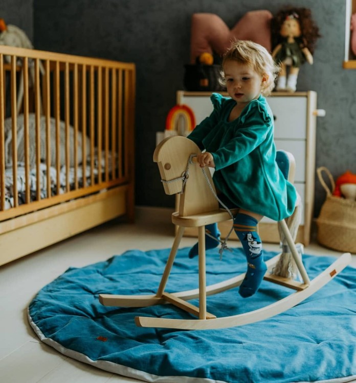 Drewniany konik na biegunach Naturalny