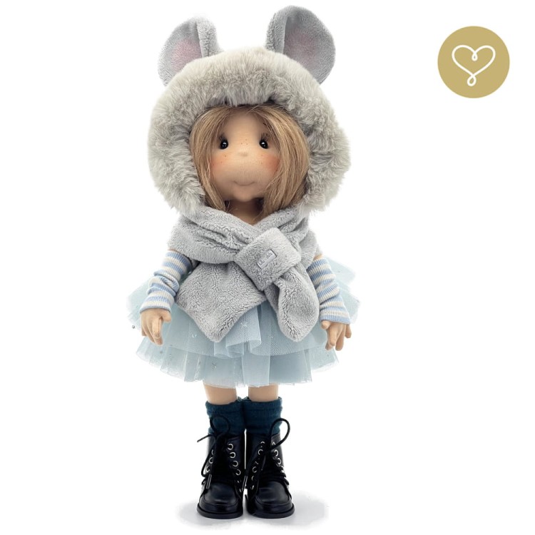 Szmaciana lalka Nikola z naturalnymi włosami z alpaki